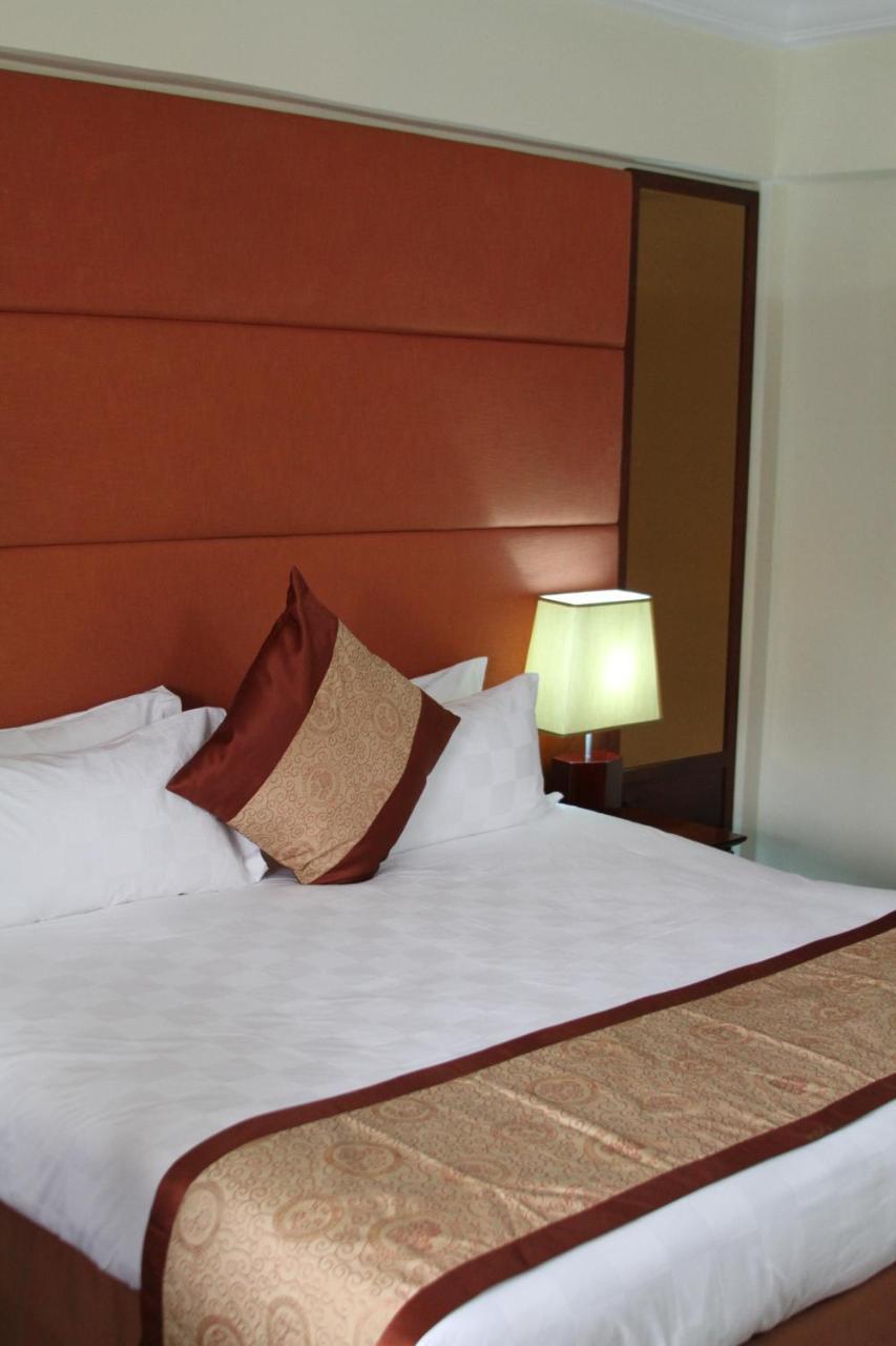 Royal Nick Hotel Lashibi Exterior foto